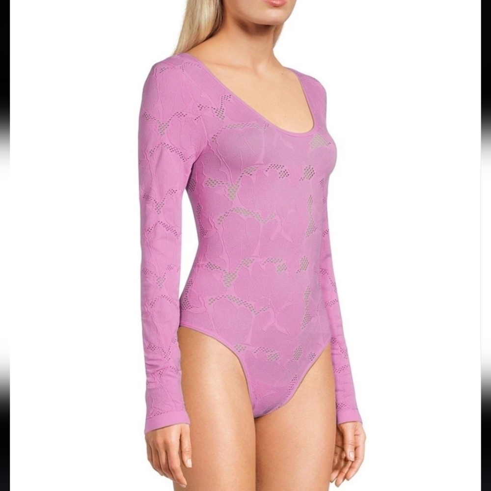 Chelsea & Violet knit Long Sleeve Texture Bodysuit Tea Rose Size L/XL